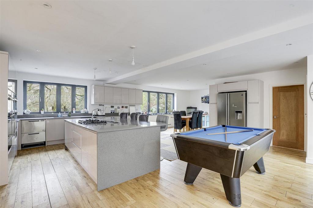 Cinema Room / Gym / Pool Room