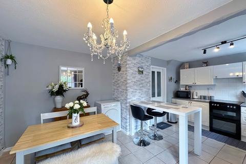 3 bedroom terraced house for sale, Kings Drive, Thingwall, CH61