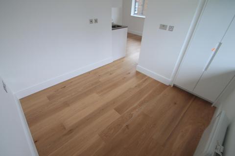 undefined, Flowers Way, LUTON