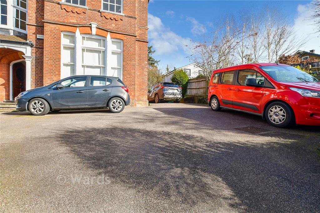 Driveway/Parking