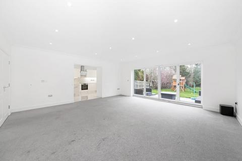undefined, Plaistow Lane,  Bromley, BR1