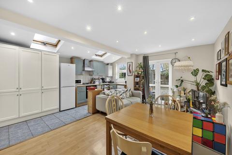 2 bedroom flat for sale, Barry Road,  East Dulwich, SE22