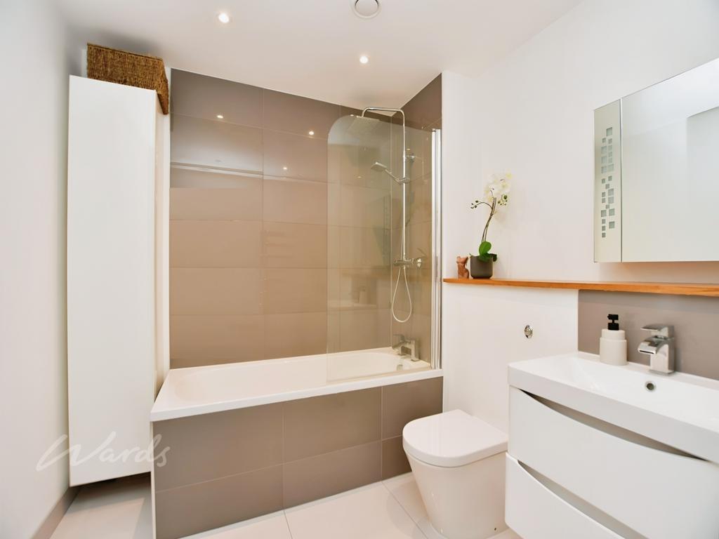 Seren bathroom