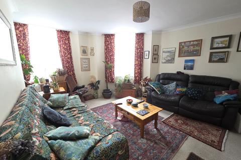 1 bedroom flat for sale, South View, Teignmouth, TQ14
