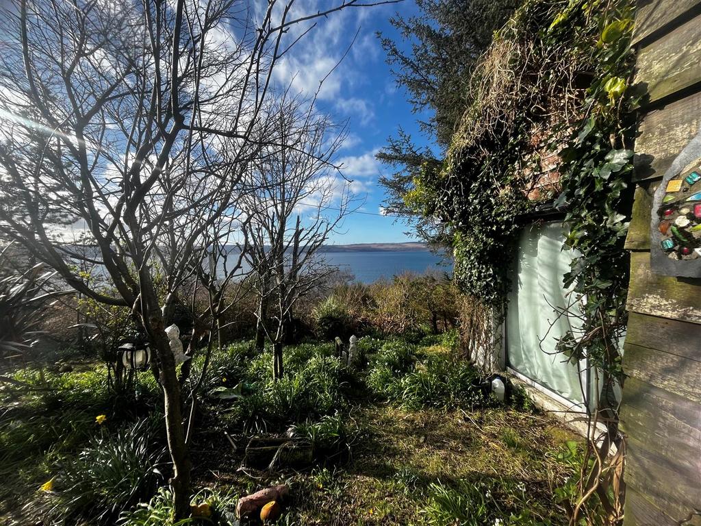 Front garden, Crimmond Pirnmill