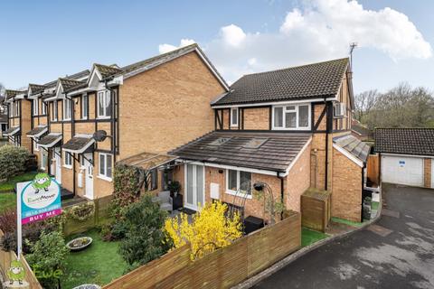 undefined, Warblington Close, Tadley RG26