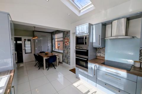 3 bedroom property for sale, King George Road, South Shields, NE34