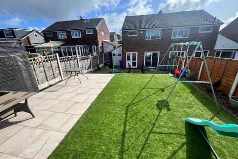 3 bedroom semi-detached house for sale, Wordsworth Close, Dukinfield SK16