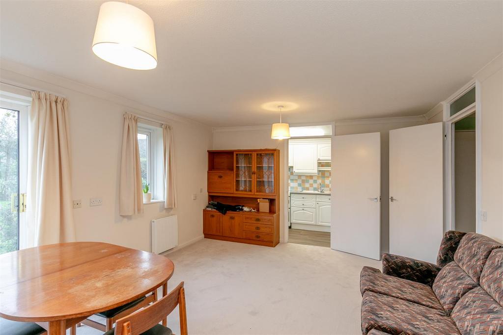 Fallodon Court, Henleaze Living Room 3.jpg