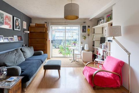 2 bedroom terraced house for sale, Speldhurst Road, London E9