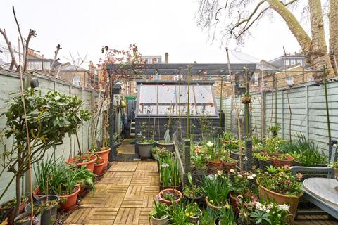 2 bedroom terraced house for sale, Speldhurst Road, London E9