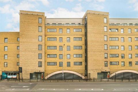 2 bedroom flat for sale, Commercial Road, London E14