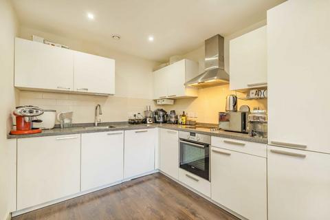 2 bedroom flat for sale, Garden Road, Richmond TW9