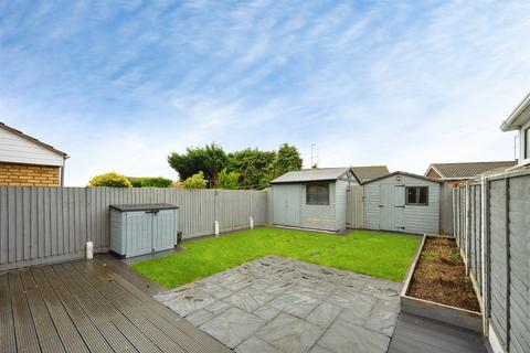 3 bedroom semi-detached house for sale, Silverstone Avenue, KIDDERMINSTER