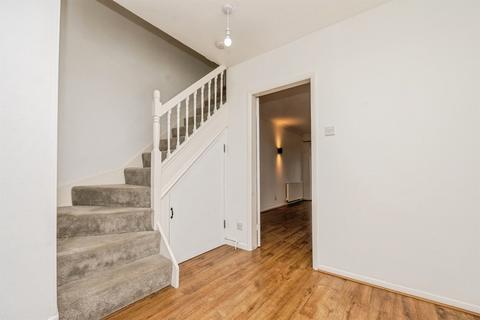 3 bedroom semi-detached house for sale, Silverstone Avenue, KIDDERMINSTER