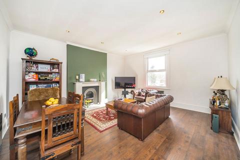 2 bedroom flat to rent, Thurlow Park Road, London SE21