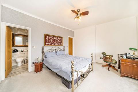 2 bedroom flat to rent, Thurlow Park Road, London SE21