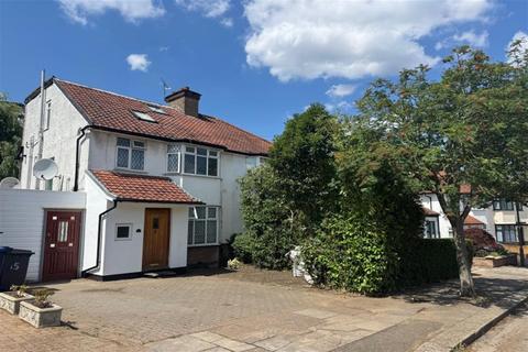Studio to rent, Oakwood Drive