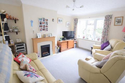 3 bedroom end of terrace house for sale, Glengarry, New Milton, Hampshire. BH25 6UA