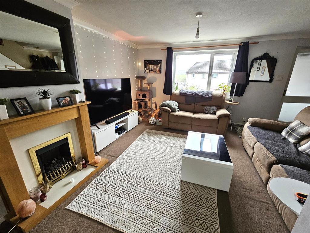 Lounge Area.jpg