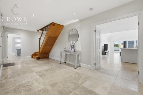 4 bedroom detached house for sale, Glebe Road, Ramsden Bellhouse, Billericay