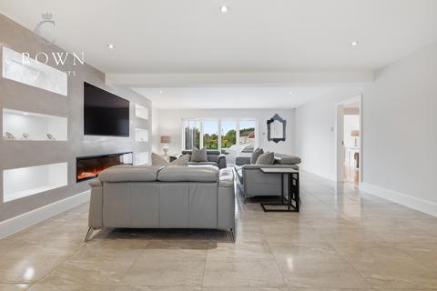 4 bedroom detached house for sale, Glebe Road, Ramsden Bellhouse, Billericay