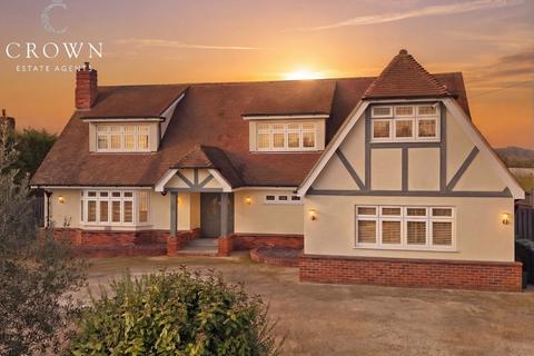4 bedroom detached house for sale, Glebe Road, Ramsden Bellhouse, Billericay