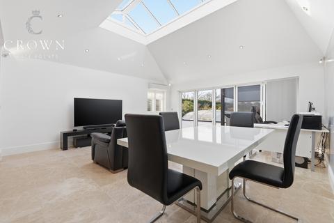 4 bedroom detached house for sale, Glebe Road, Ramsden Bellhouse, Billericay
