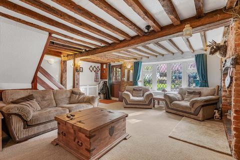 4 bedroom semi-detached house for sale, Walnut Tree Cottage, Wootton Village, Boars Hill, OX1