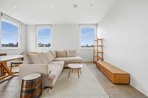 2 bedroom flat to rent, Queens Apartments, St. Philip Street, Battersea SW8