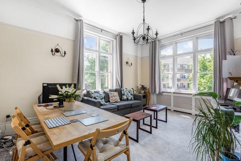 2 bedroom flat to rent, Abbeville Road, Clapham, London, SW4