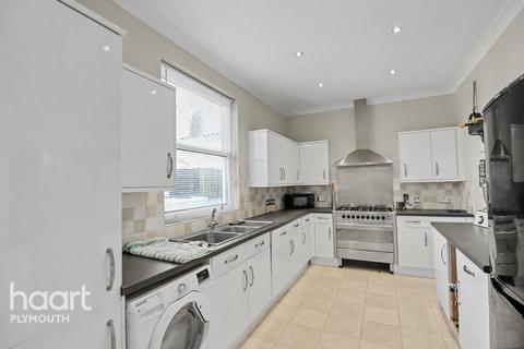 3 bedroom terraced house to rent, Asheldon Road, TORQUAY