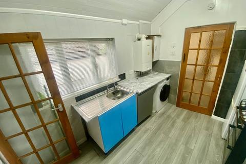 3 bedroom house to rent, Middleton Street, St Thomas, St Thomas, Swansea