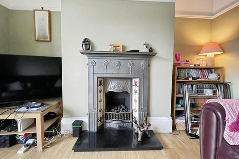 3 bedroom semi-detached house for sale, Burringham Road, Scunthorpe