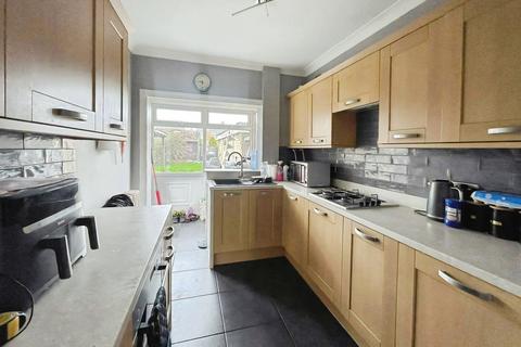 3 bedroom semi-detached house for sale, Burringham Road, Scunthorpe