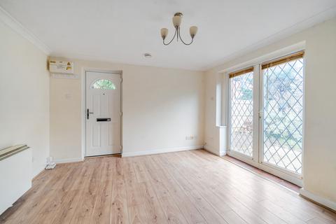 undefined, Southern Way, Farnham, Surrey, GU9
