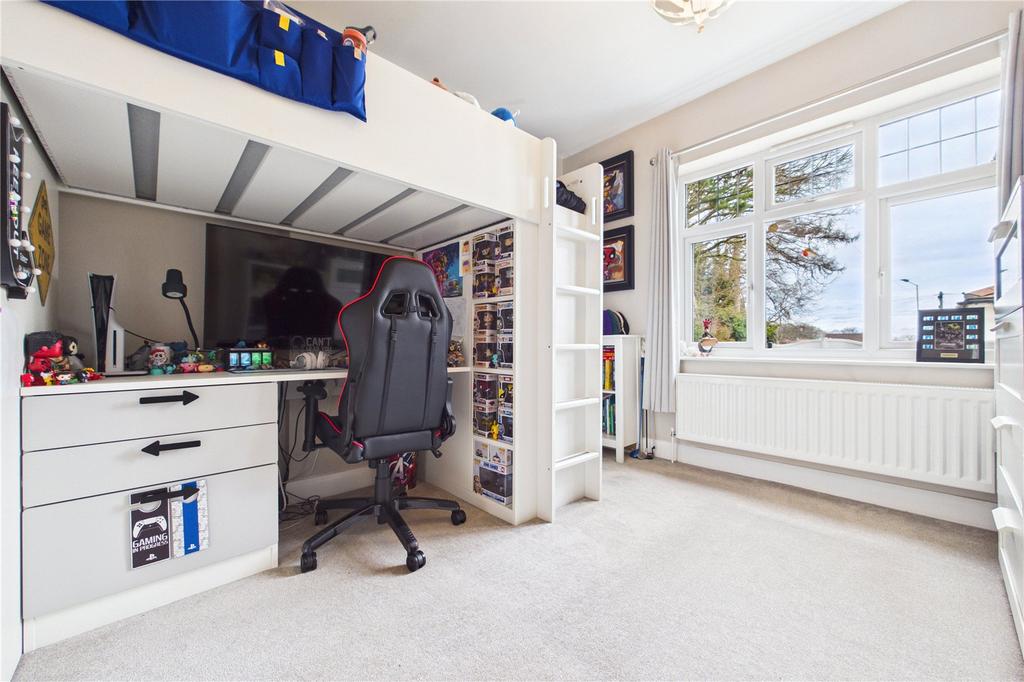 Bedroom/Office
