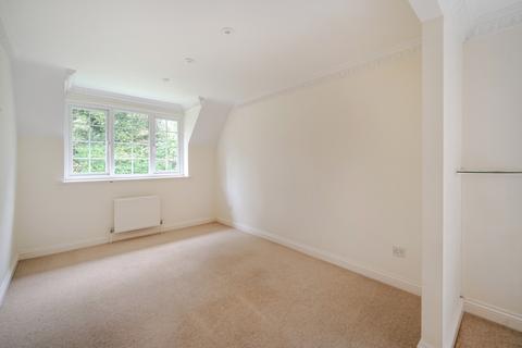 undefined, The Close, Farnham, GU9
