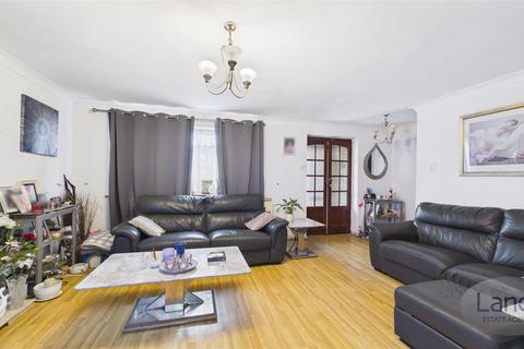 3 bedroom end of terrace house for sale, Hammondstreet Road, Cheshunt, Waltham Cross