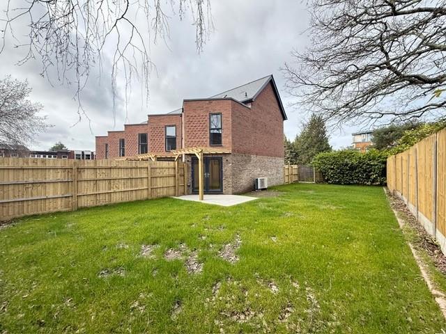 5mm rear gdn.jpg