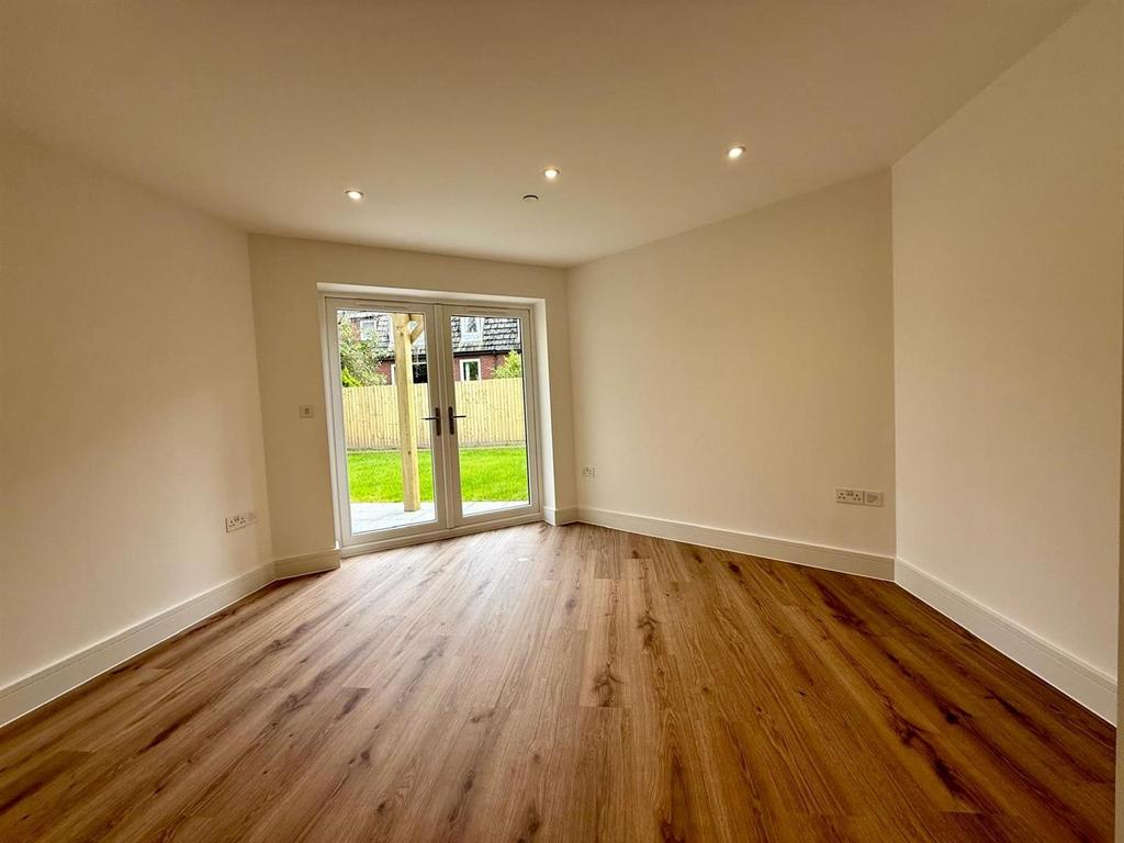 5mm living area.jpg