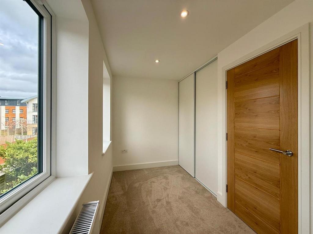 5mm hallway.jpg