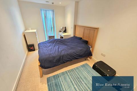 2 bedroom apartment to rent, Railway Terrace, Slough, SL2