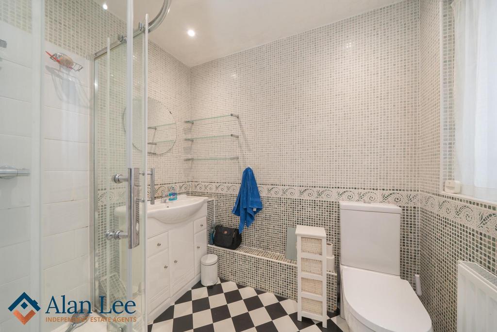 Ensuite