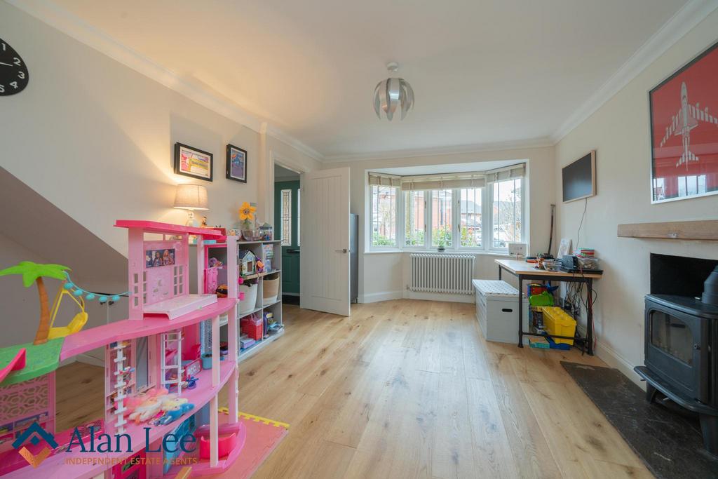 Lounge/Playroom