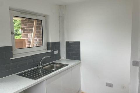 undefined, Summers Close, Weybridge