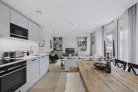 2 bedroom apartment for sale, Brixton Hill, London