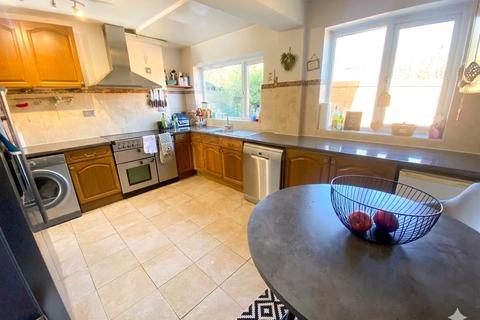 3 bedroom detached house for sale, College Ride, Camberley, Surrey