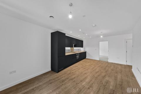 2 bedroom apartment to rent, Munton Road London SE17