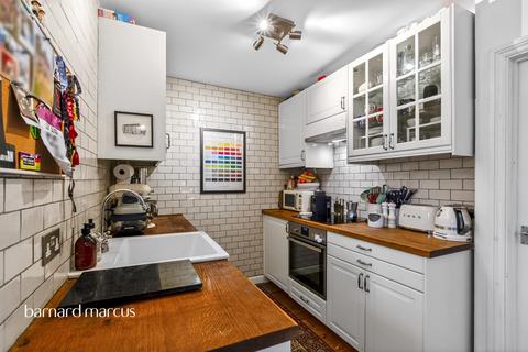 2 bedroom flat for sale, Sancroft Close, London